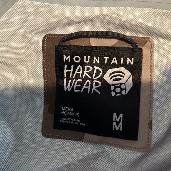 Mountain Hardware Men’s Rain Jacket - Picture 3 of 4
